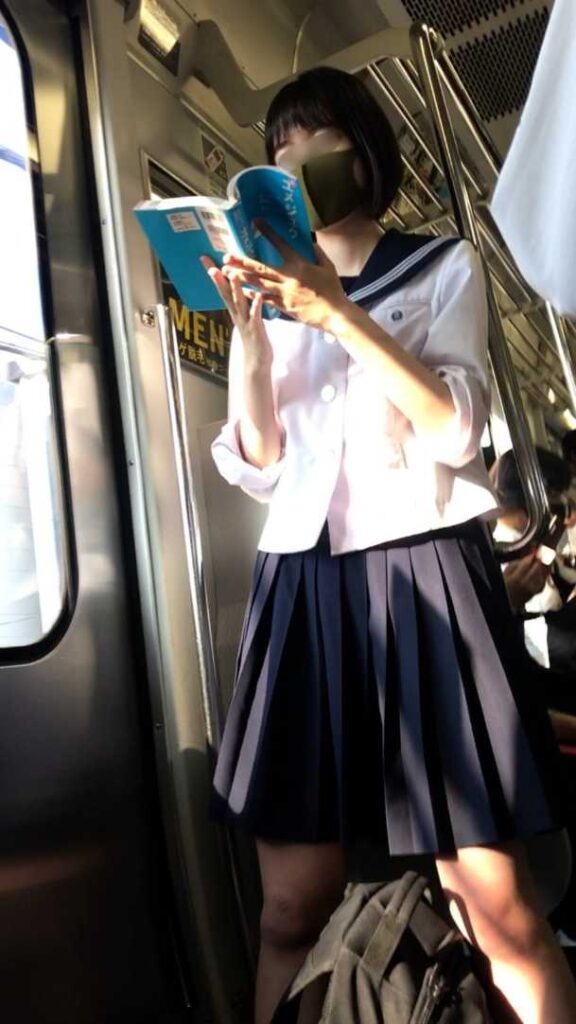 街撮り　制服JK