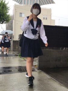 街撮り　制服JK