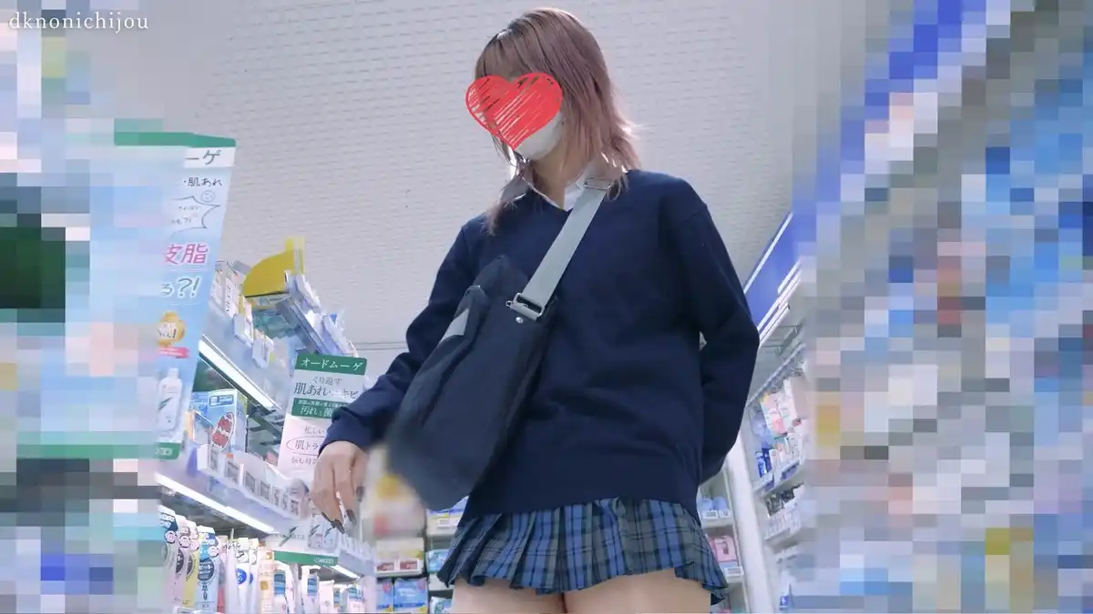 えちえちJK盗撮#青チェ#Tバック フロントの破壊力がえぐすぎる丸出しローライズJK!