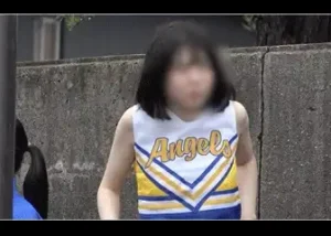 【チアっ子】2人のお着替え！おぱんつ丸出し！おっぱい丸見え！練習前後2着替え収録！